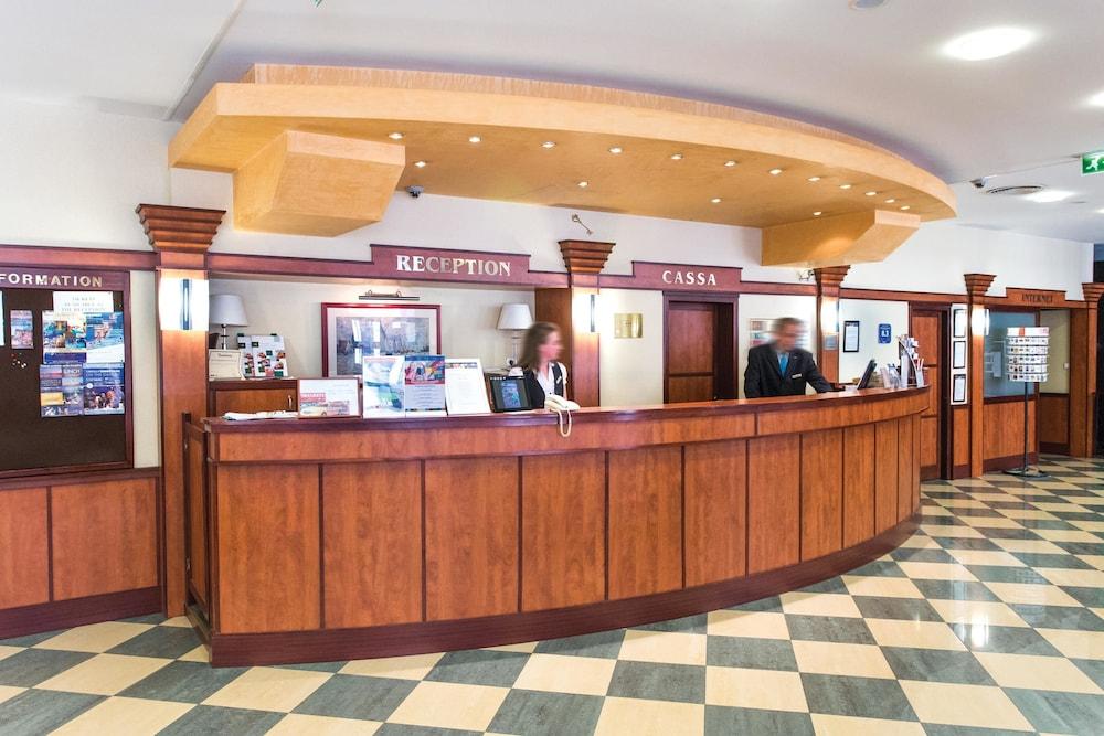 Danubius Erzsébet Center 3* Budapest